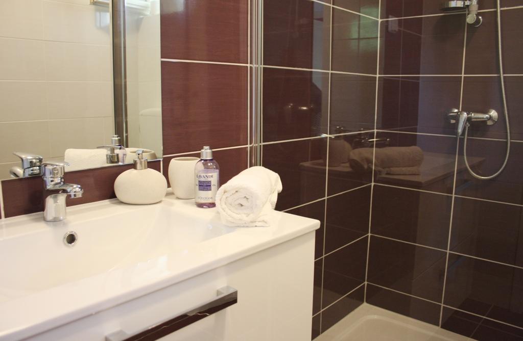 Martina Sun Apartment 자다르 객실 사진